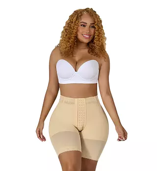 Sta-00428- Short Beige Tipo Reloj De Arena Con Abrochadura